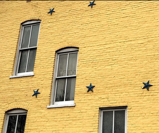 old-town-alexandria-historic-architecture-details-stars