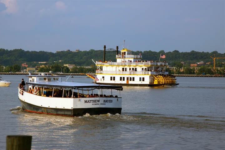 Boat_cruises_CREDIT_Potomac_Riverboat_Co_720x480_72_RGB