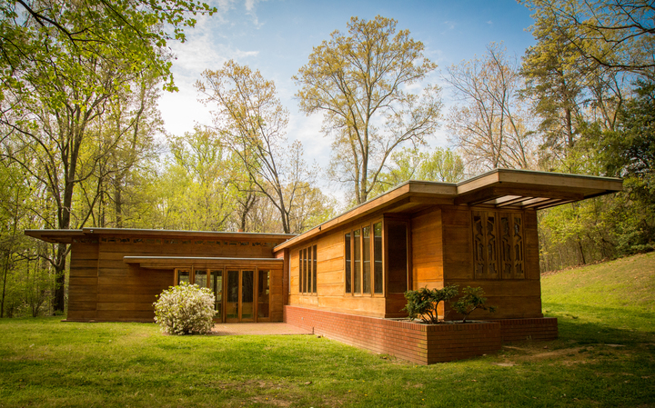 Top 5 Reasons to Visit Frank Lloyd Wright's Pope-Leighey House This Summer |