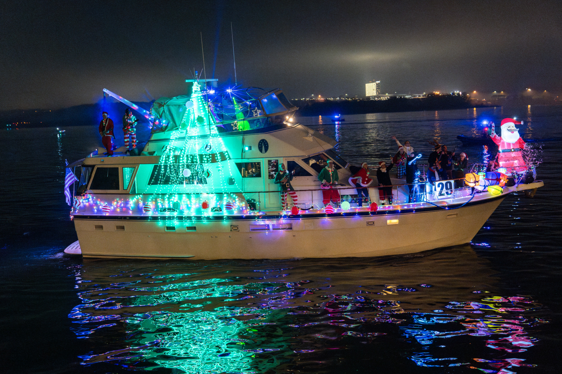 2023 Alexandria Holiday Boat Parade of Lights Winners Gallery Visit